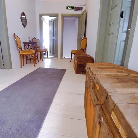 Kidoni Macaron Hotel