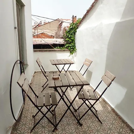 Kidoni Macaron Hotel *