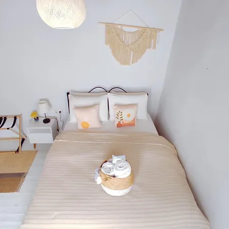 Kidoni Macaron Hotel